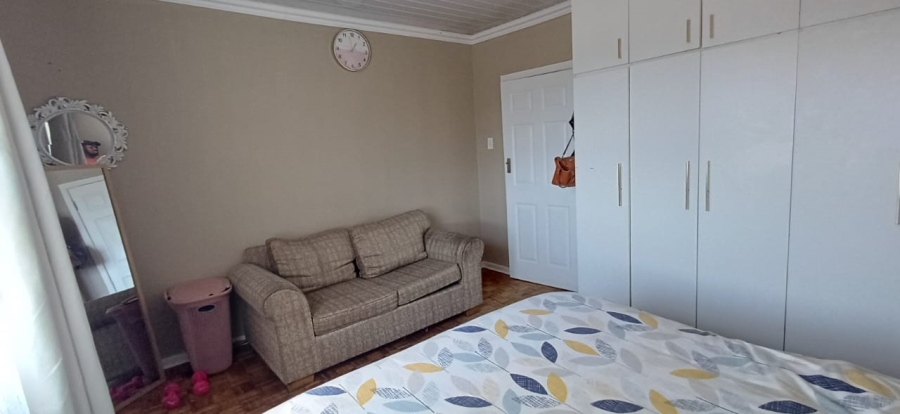 4 Bedroom Property for Sale in Amalinda North Eastern Cape